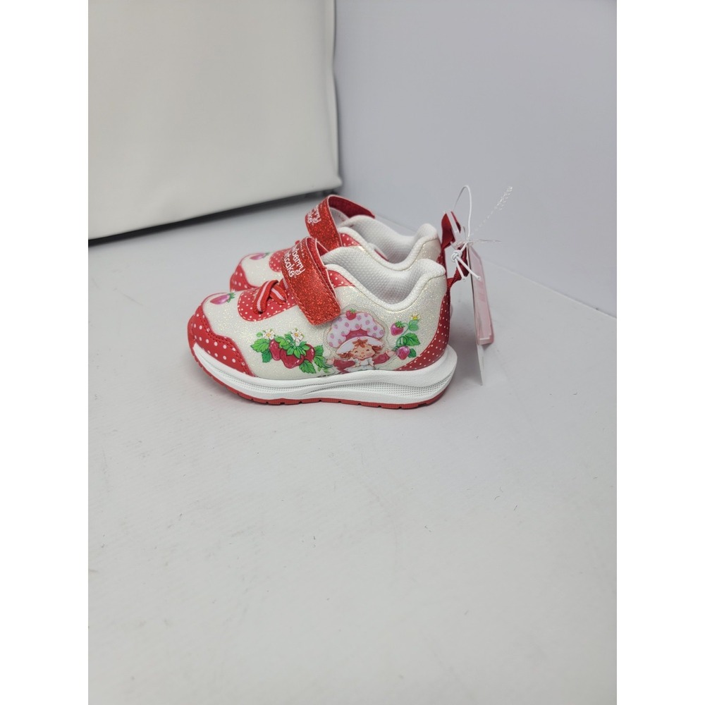 Strawberry Shortcake Toddler/Little Girl Light-Up Sneaker Size 7 NWT